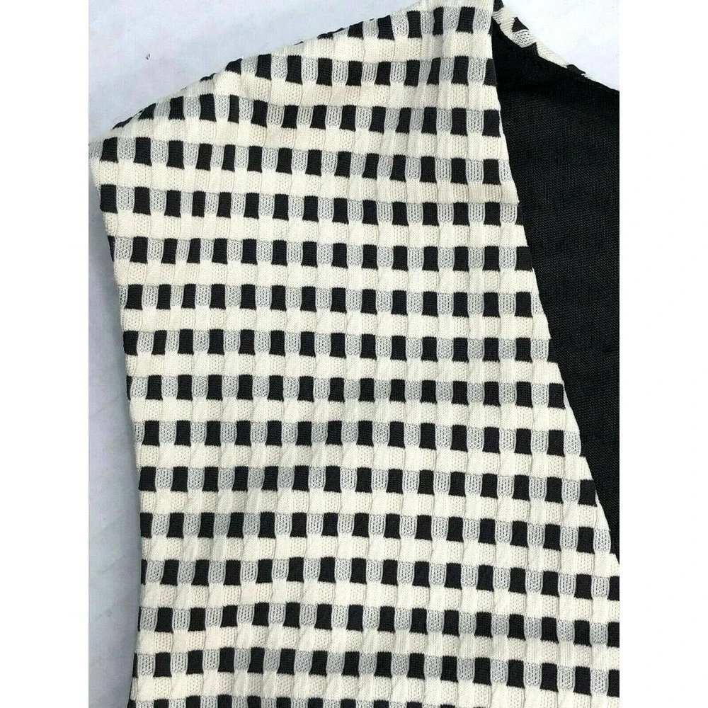 NWT Mustard Seed Crop Top Cut Out Black/White Sz S - Picture 2 of 5